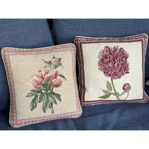 Vintage Handmade Set 2 Aubusson Style 12x12’’Petit Point Needlepoint 2 Pillows
